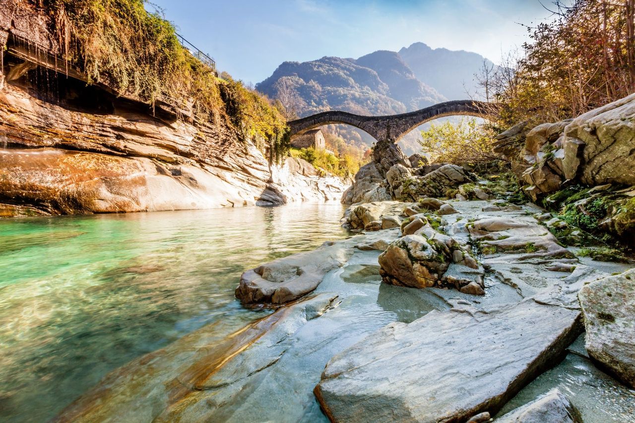 Fluss Lavertezzo Brücke