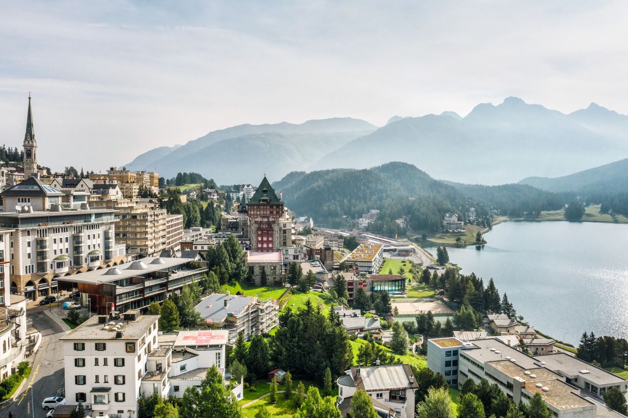 St. Moritz Stadt Hügel