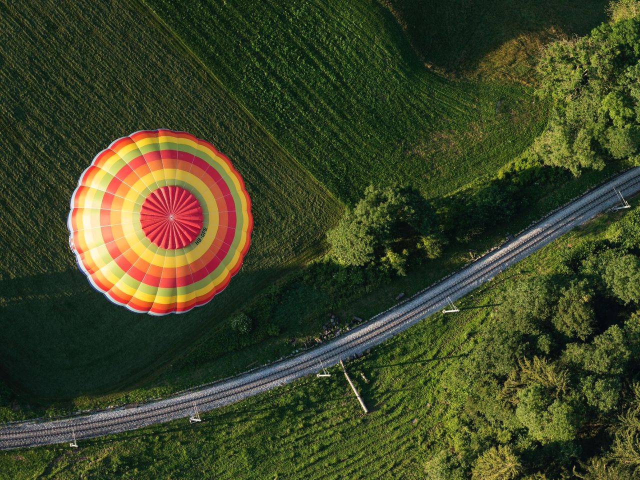 Ballon Abendflug über das Schweizer Mittelland ab Fribourg