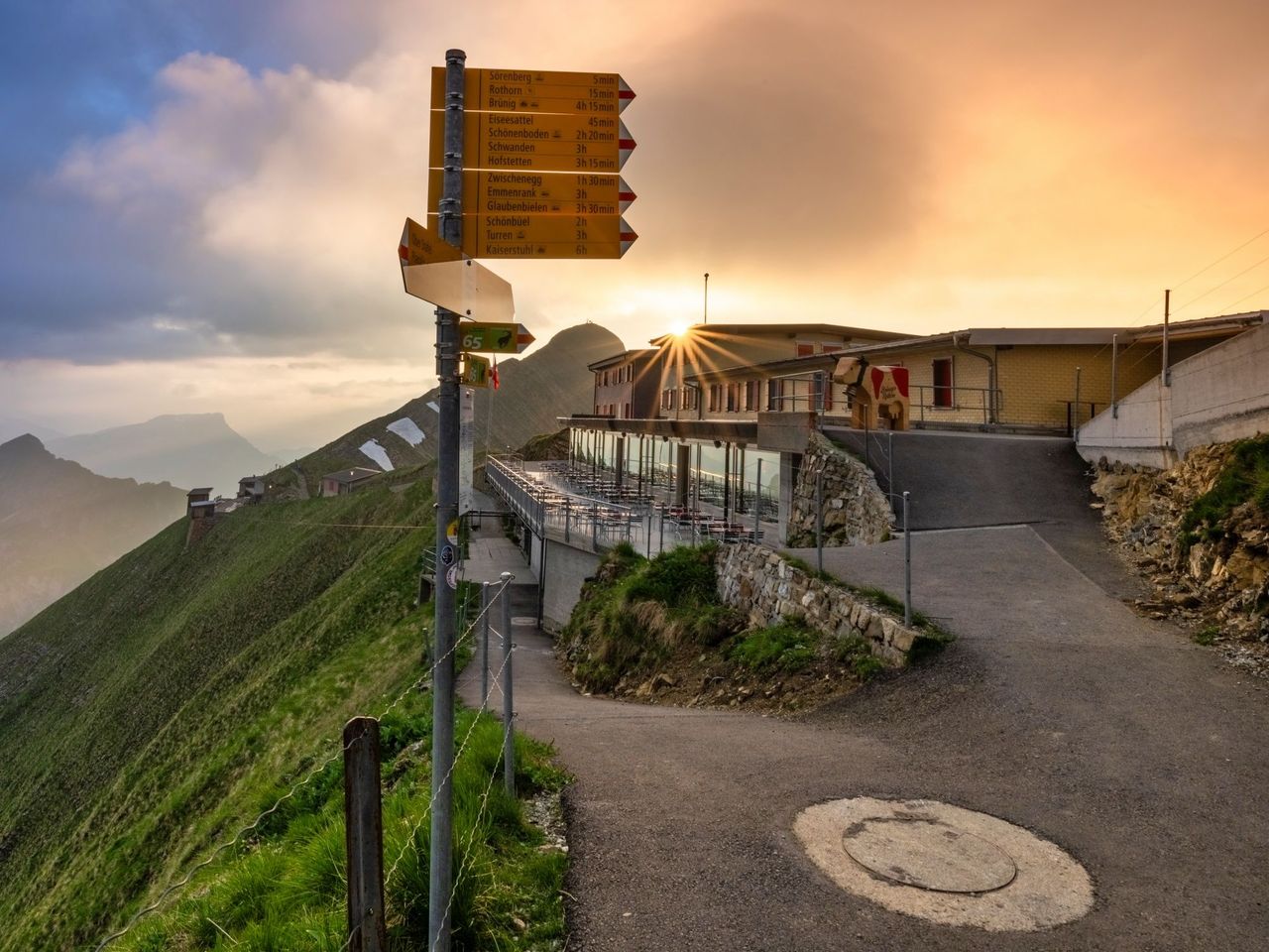Vollmondfahrt aufs Brienzer Rothorn mit Drei-Gänge-Menü