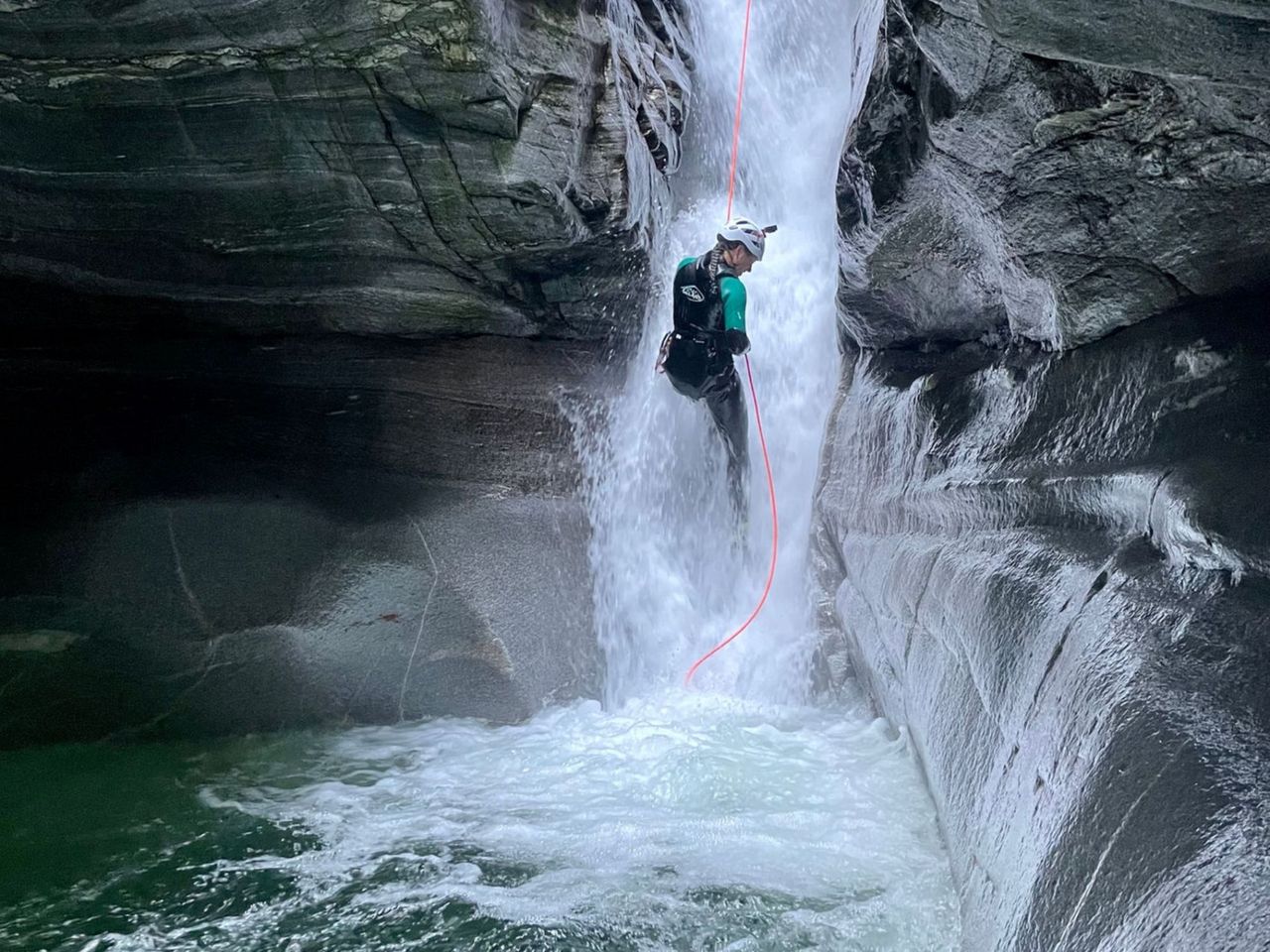 "Iragna Ultimate" Canyoning für Fortgeschrittene in der Iragna Schlucht