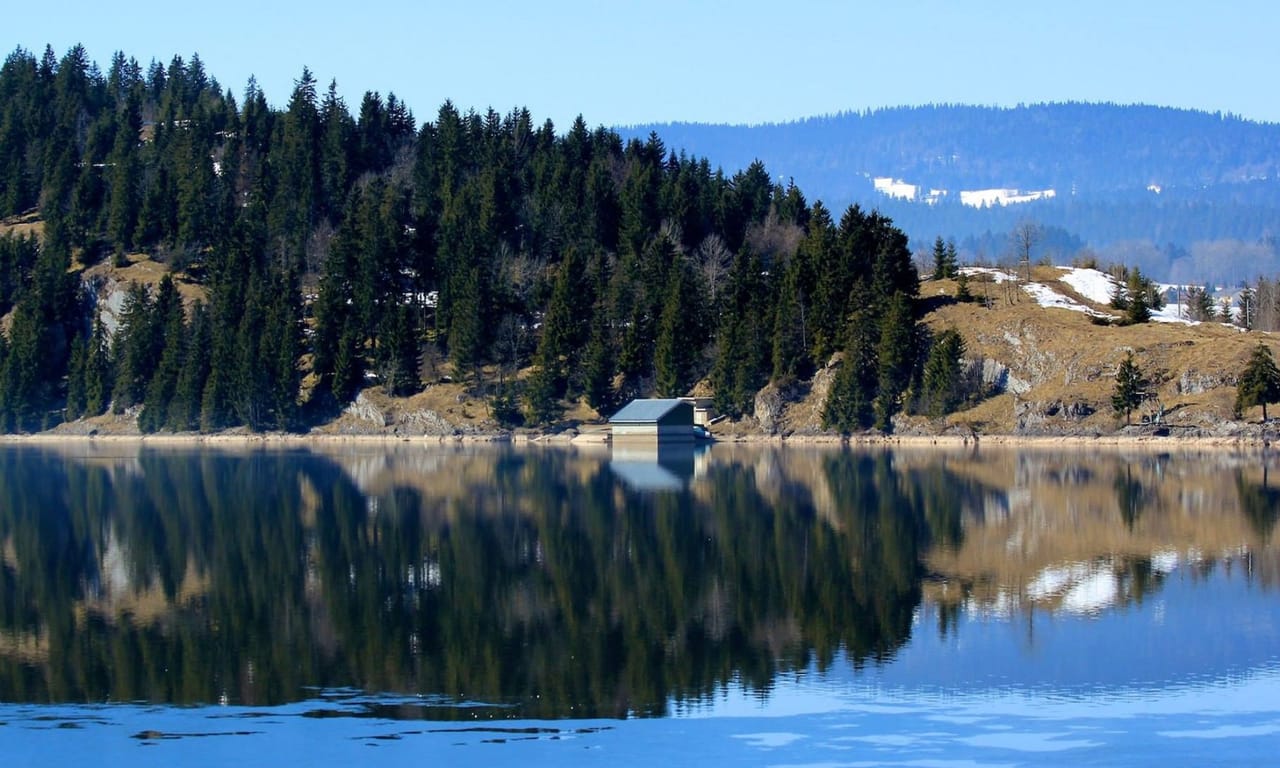 Teambuilding Kajak Tour auf dem Lac de Joux