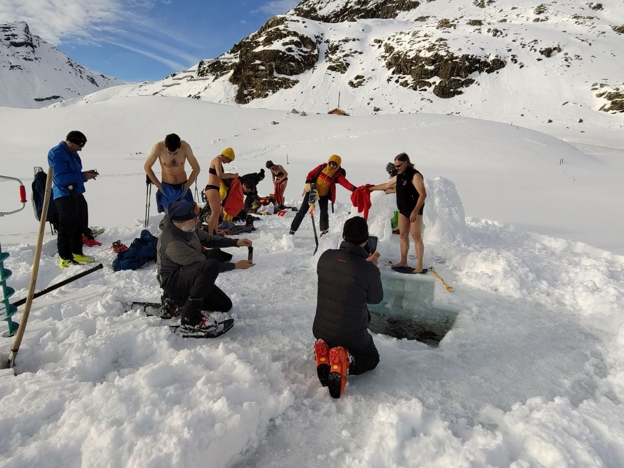 Eisbaden und Eislochbohren Workshop