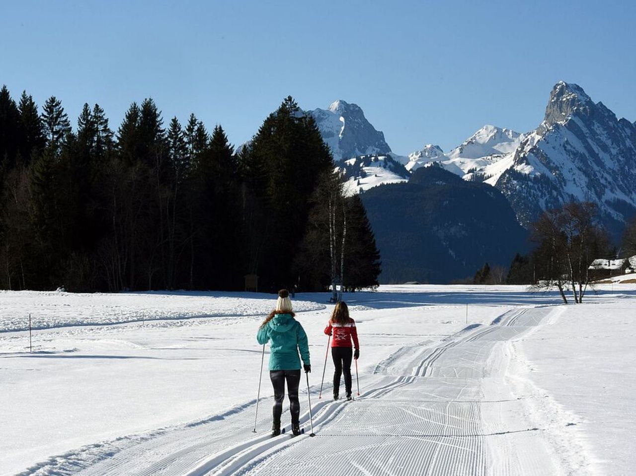Private Cross-Country Skiing Lessons in Gstaad