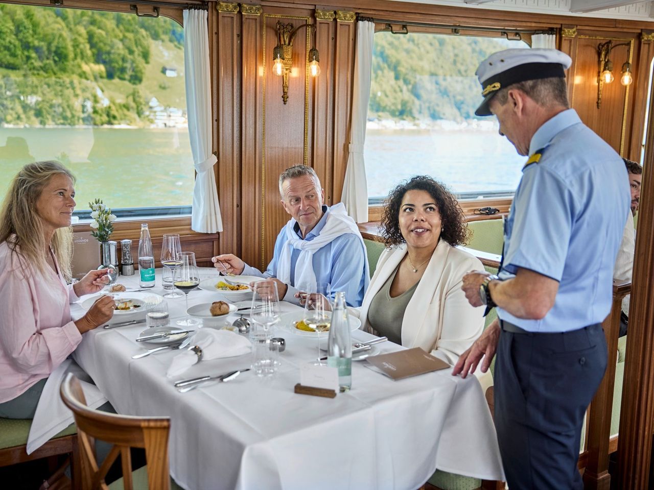 "Legends of Lake Lucerne" Dampfschiff Erlebnis