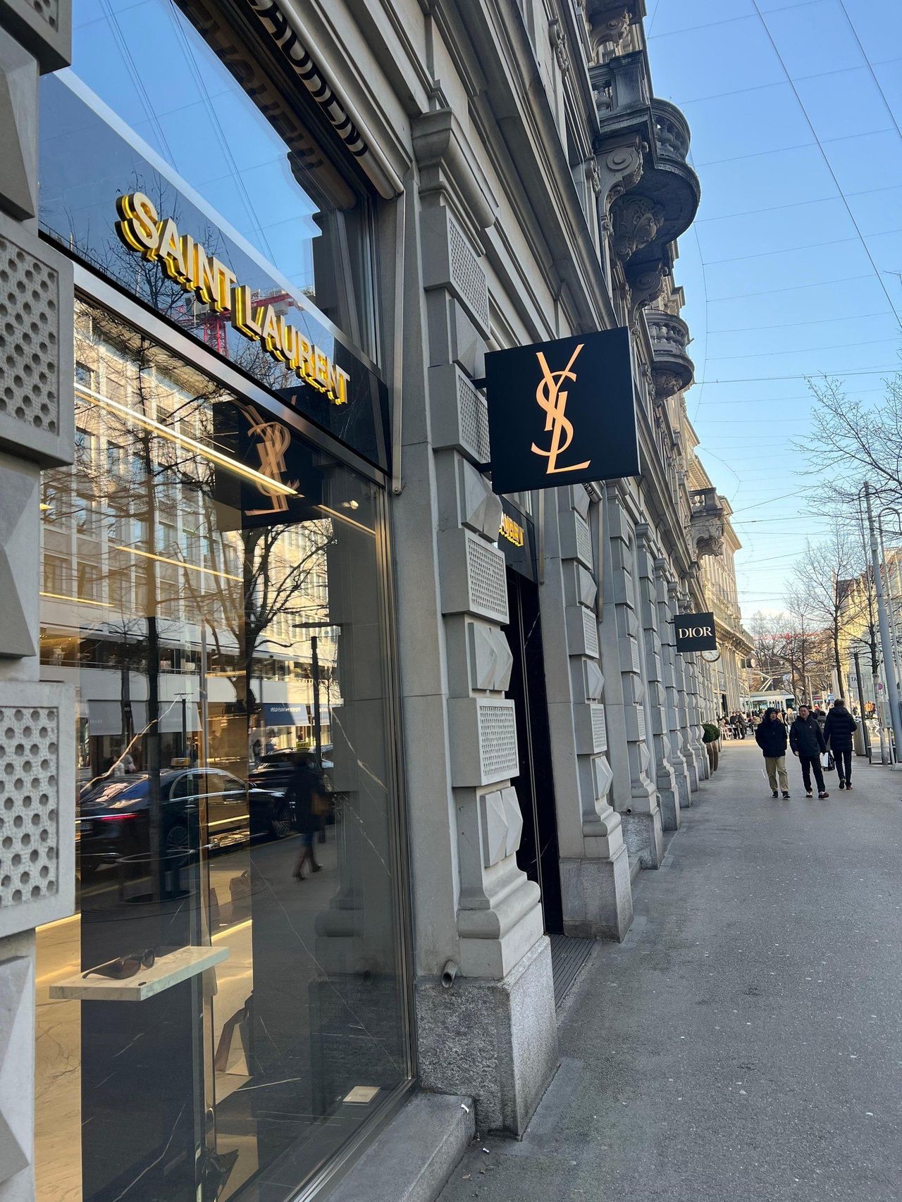 Private Banking und Luxus-Shopping Tour mit Champagner in Zürich
