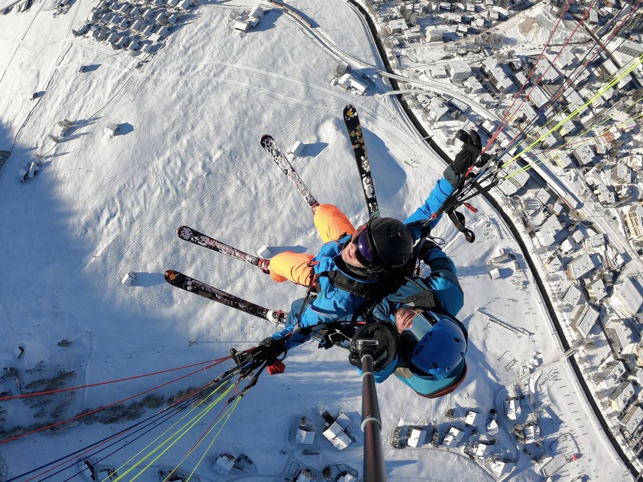 Ski and Fly in Davos ab Jakobshorn