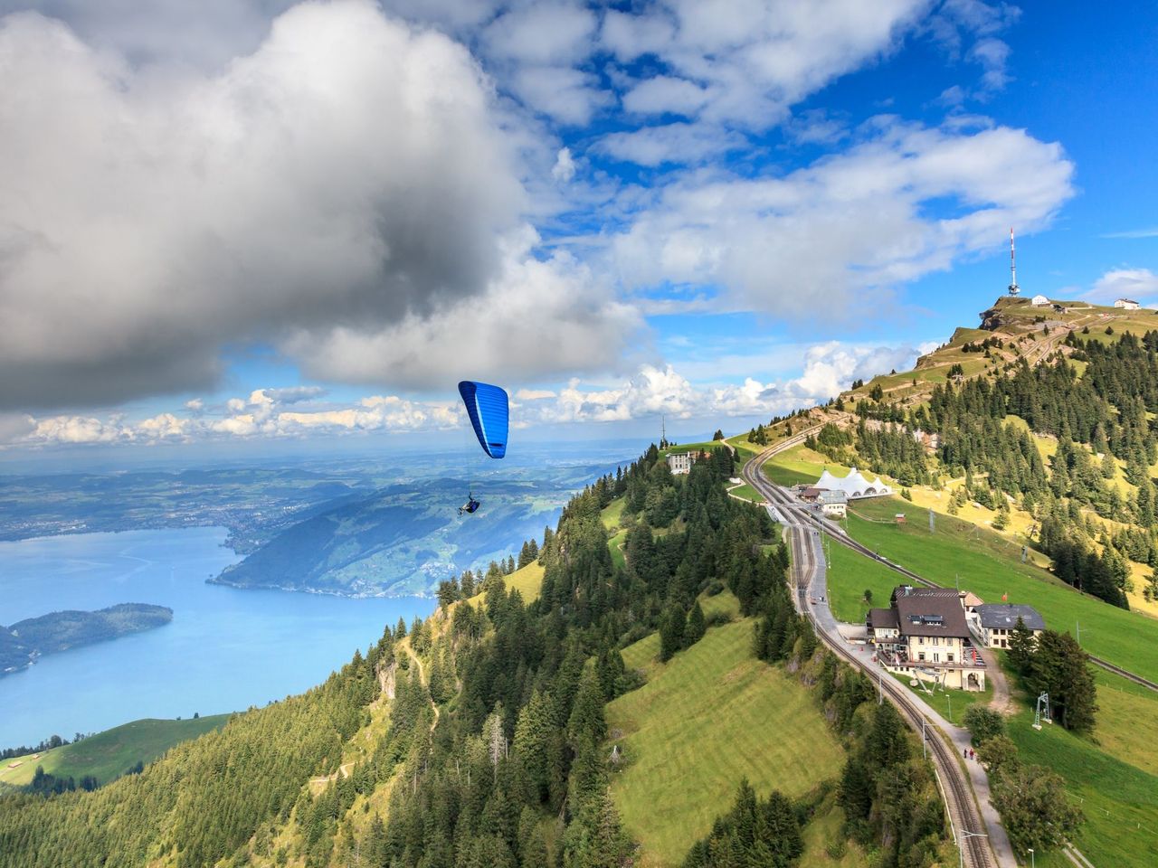 Ab Luzern: Wellness Rigi Kaltbad inkl. Schiffsticket und Tageskarte Rigibahnen