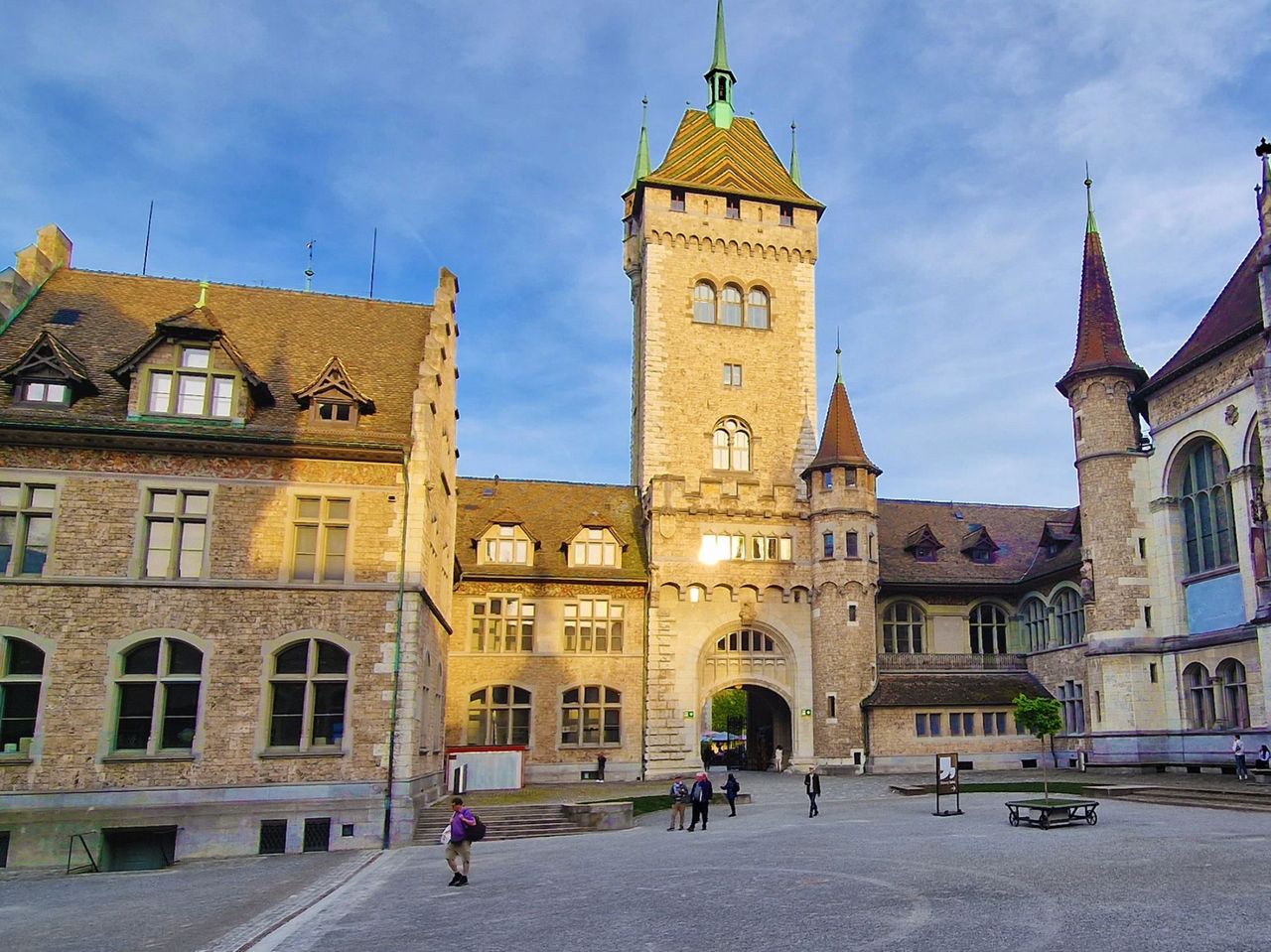 Ab Zürich: Stadtrundfahrt Zürich, Chocolarium und Appenzeller Schaukäserei