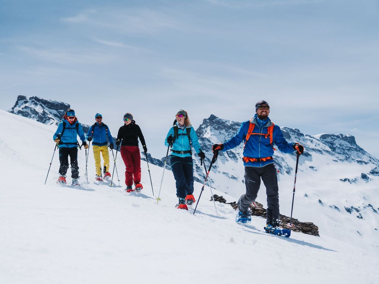 Snowshoeing in Adelboden with apéro