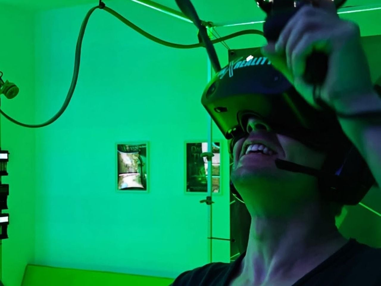 "Rotten Apple" VR Action Game in Biel