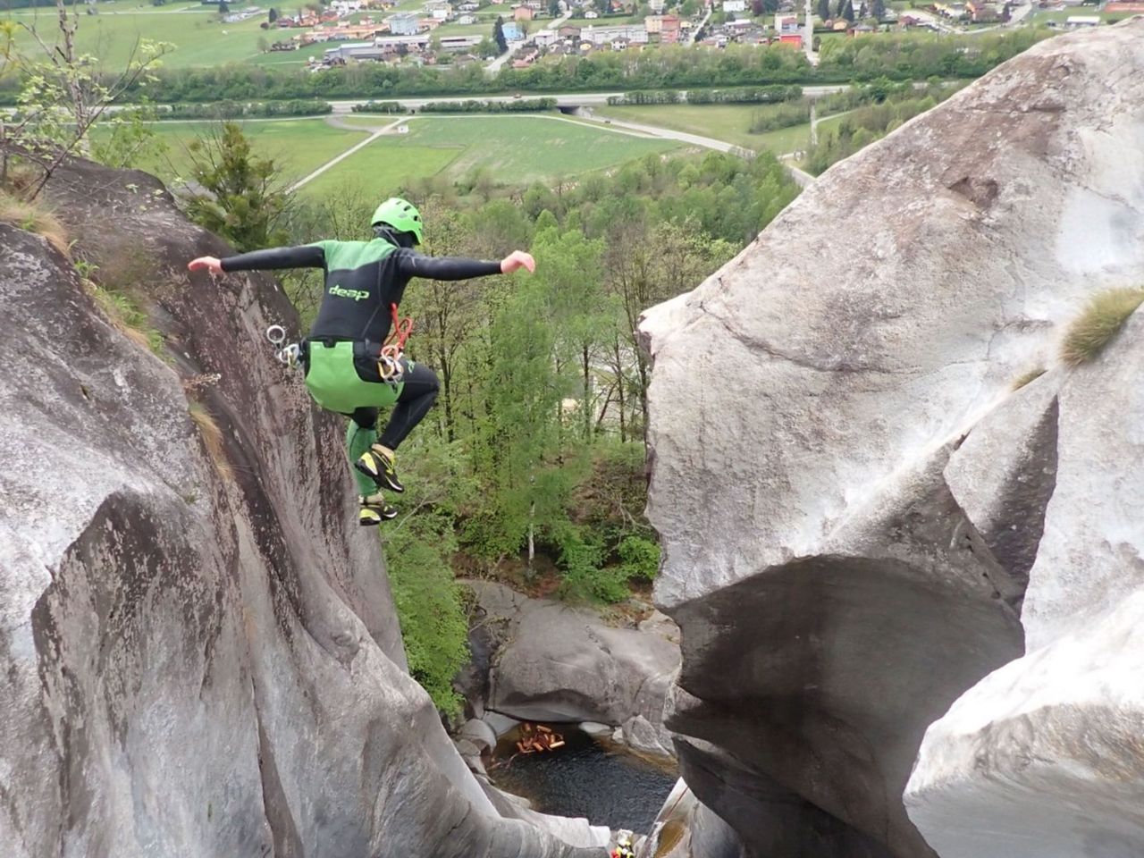 Canyoning für Einsteiger oder Action-Fans im Boggera Canyon