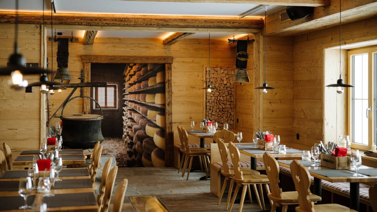 Raclette à discrétion dans la cabane à raclette de l’Engstligenalp