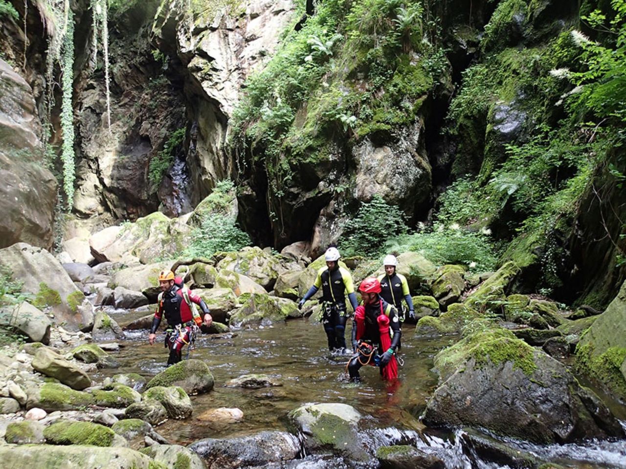Orino Canyoning für Erfahrene ab Malvaglia