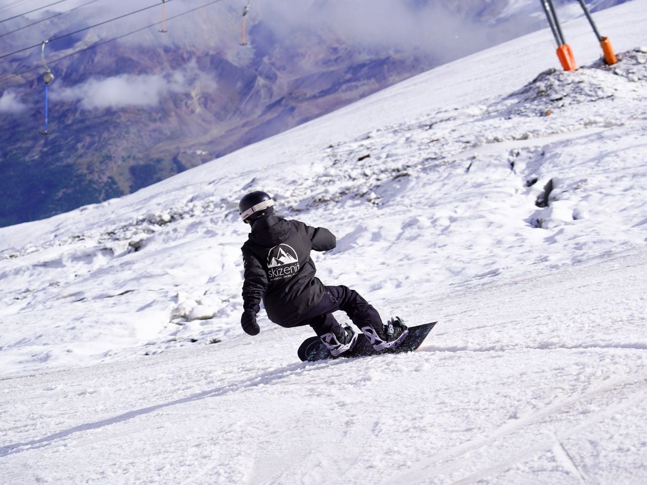 Private Snowboarding Lessons in Saas-Fee