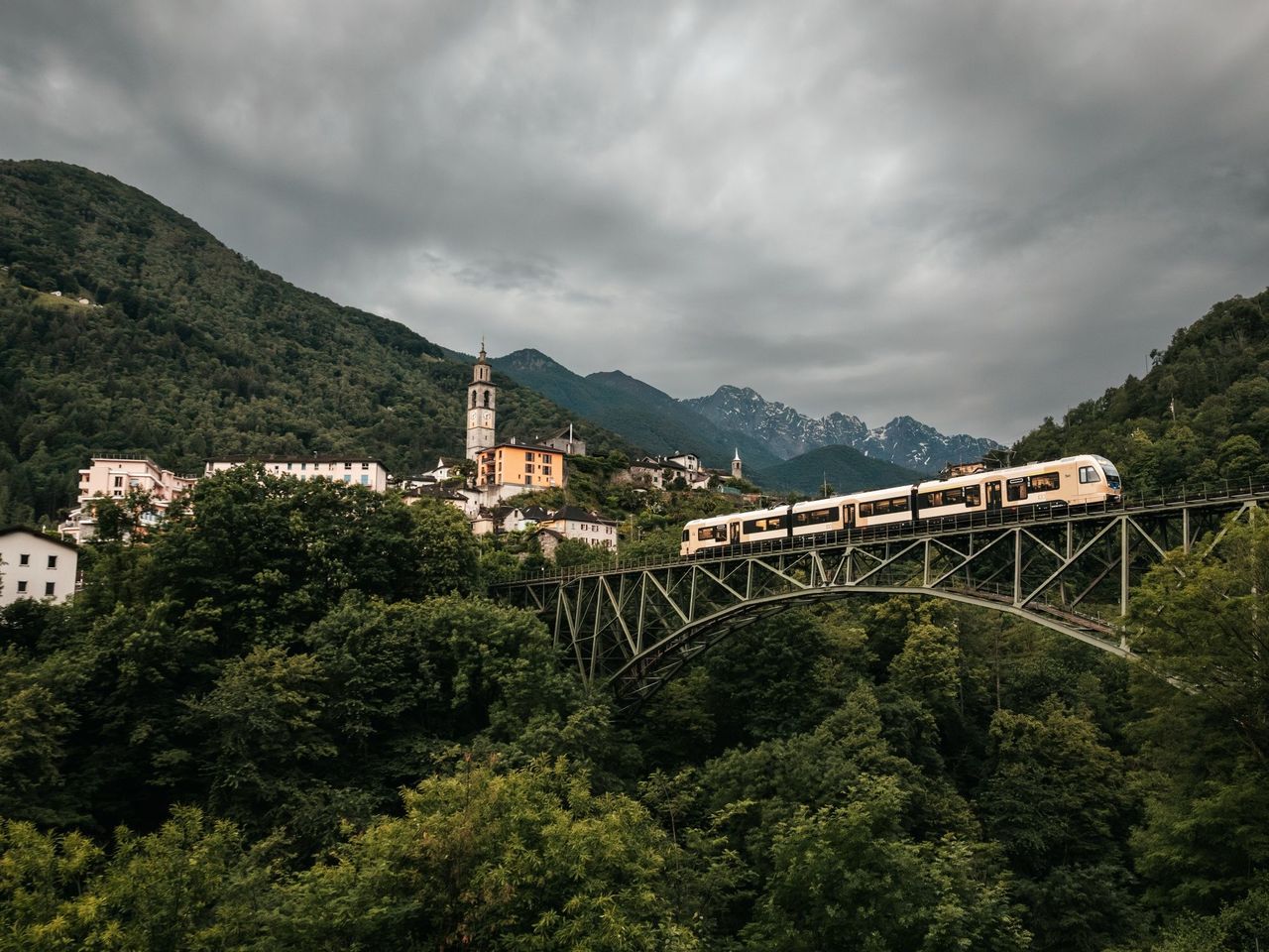 Centovalli Bahn Touristen-Ticket zwischen Domodossola und Locarno