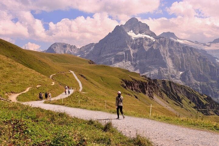 Au départ de Berne : randonnée en petit groupe de Grindelwald First au Bachalpsee
