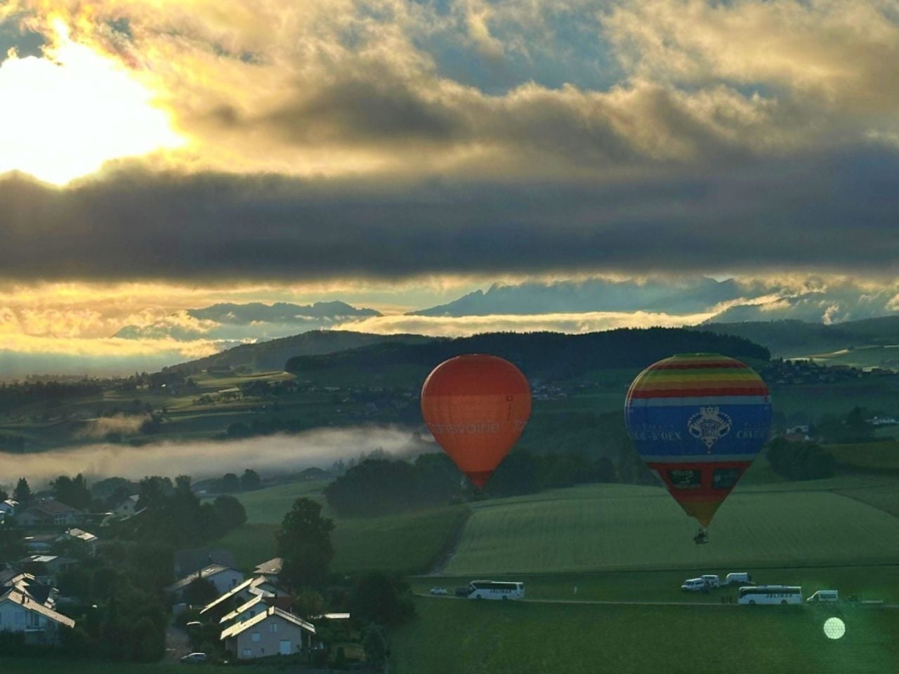 Ballon Abendflug über das Schweizer Mittelland ab Fribourg