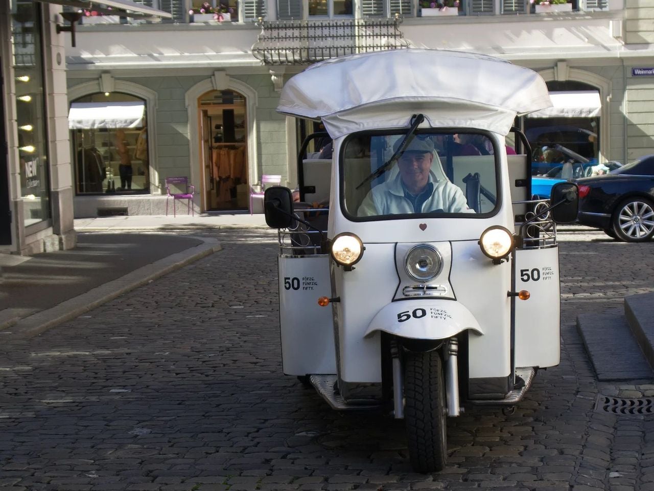 “Das Herz von Luzern” - Stadtrundfahrt mit dem Tuk Tuk in Luzern