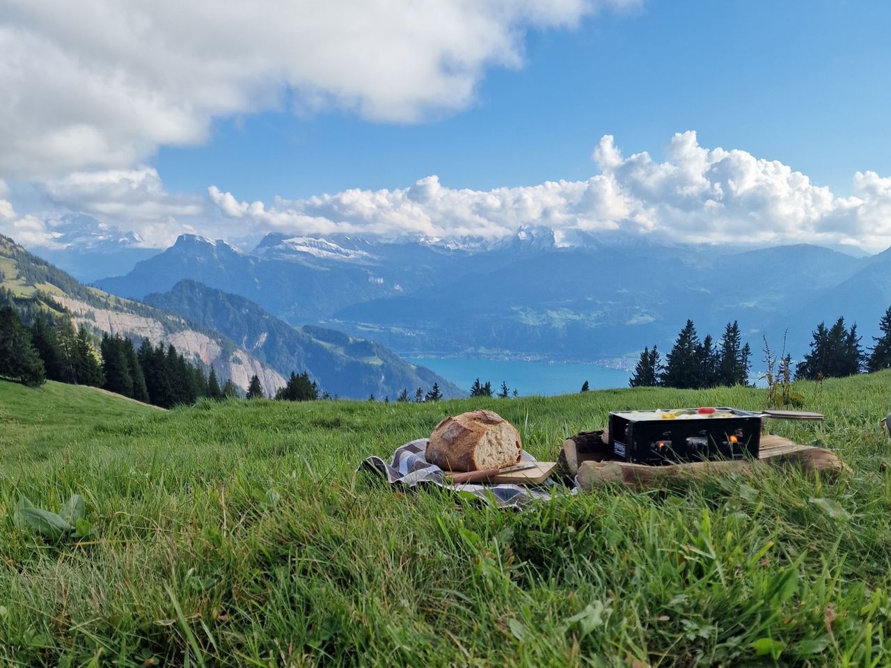 Raclette Picknick auf der Seebodenalp