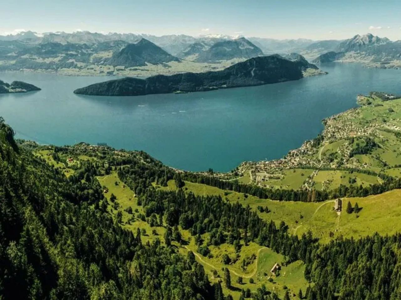 Ab Zürich: Mit Bahn, Schiff und Zahnradbahn in die Schweizer Alpen mit See und Rheinschlucht