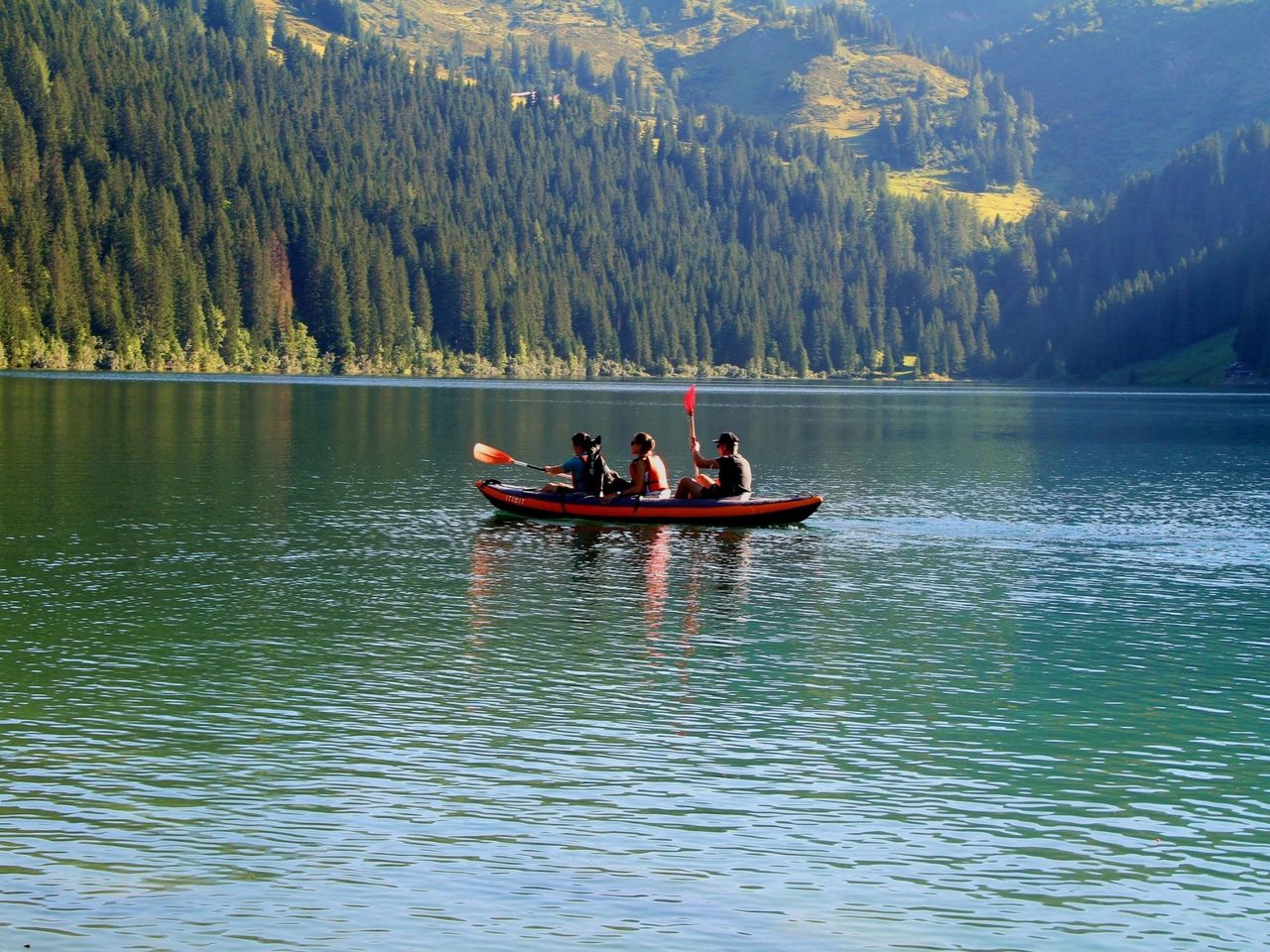 Kajak in Gstaad und Rougemont