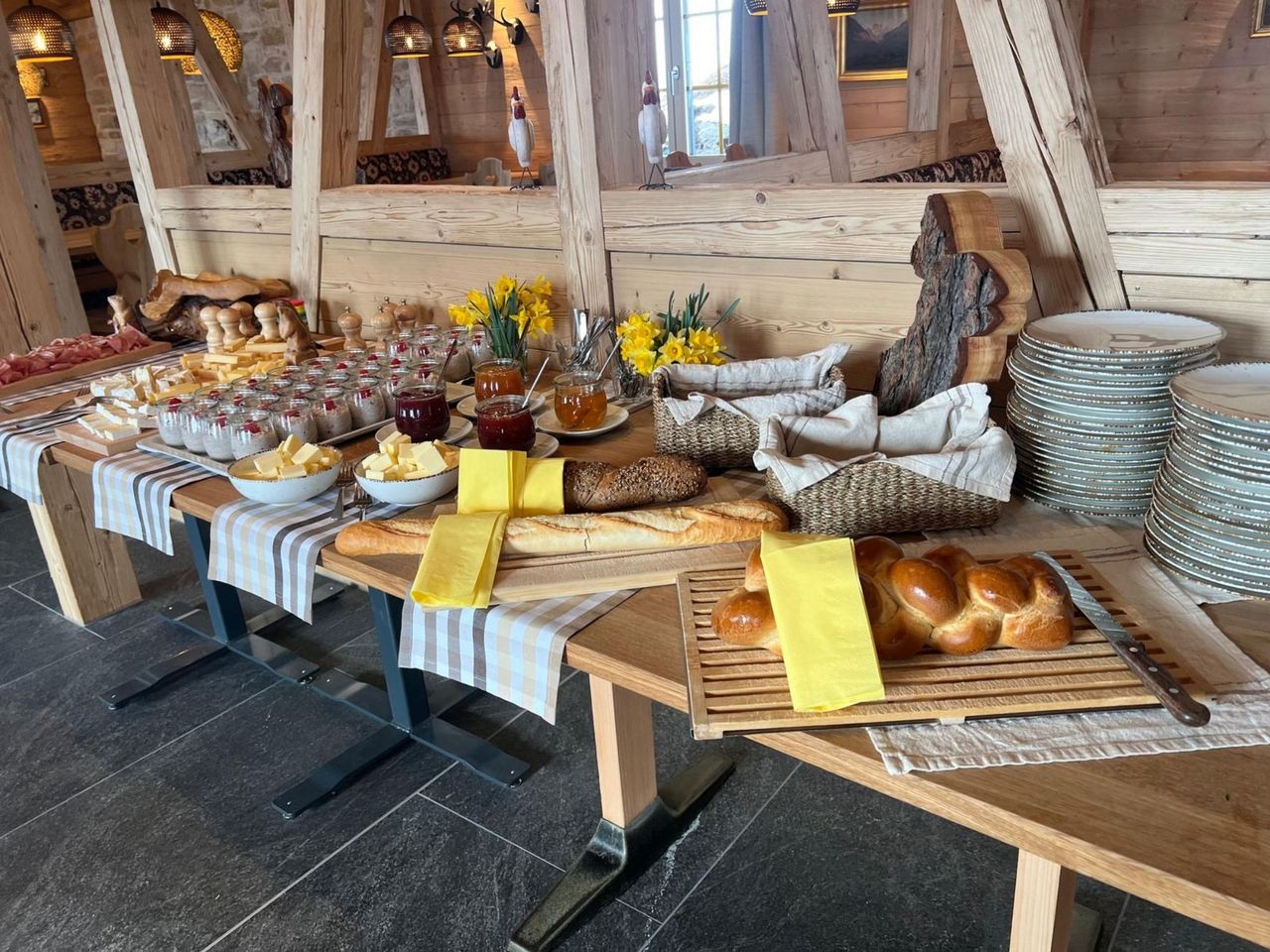 E-Mountainbike Tour mit Sonntags-Brunch ab Grindelwald