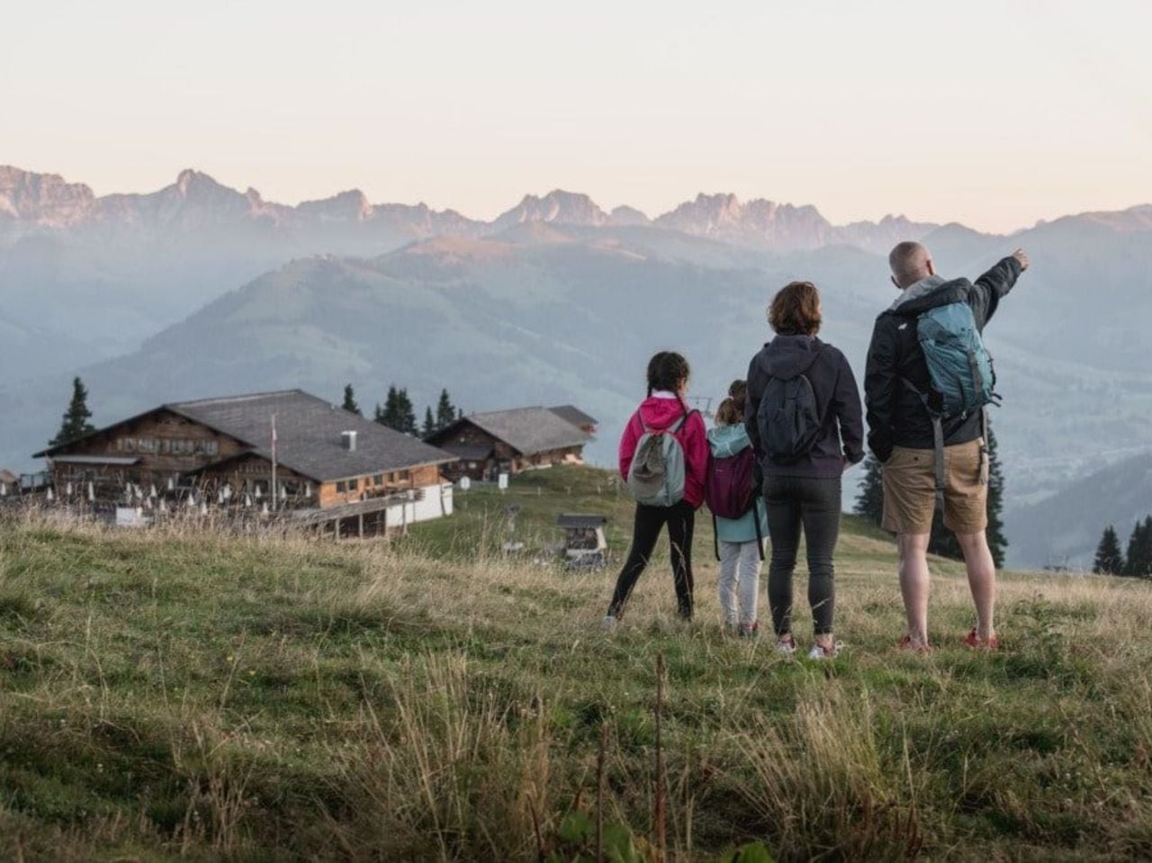 Tageswanderung mit Guide in Gstaad und Rougemont