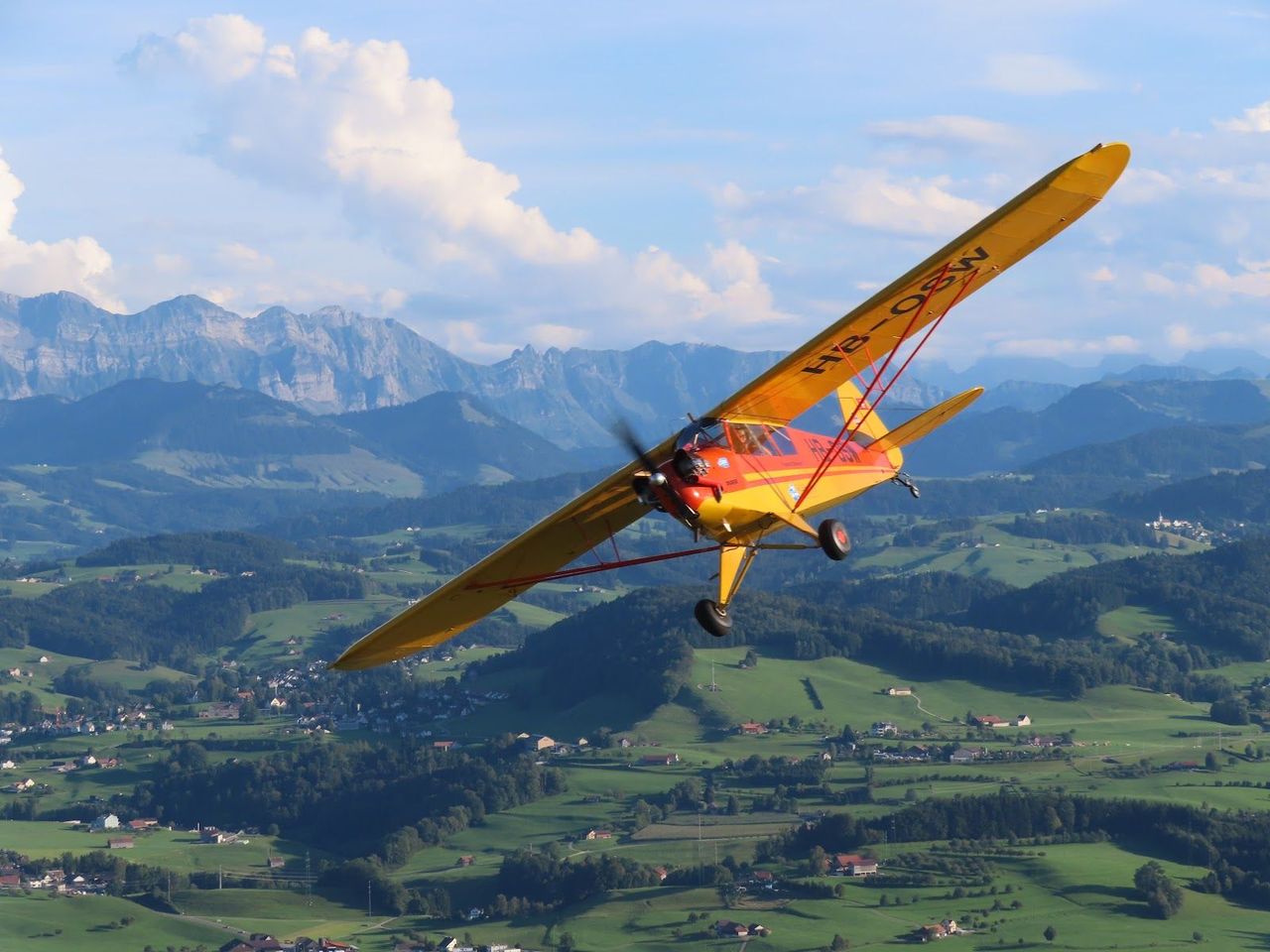 Volo nostalgico sul Piper L4 storico da Sitterdorf