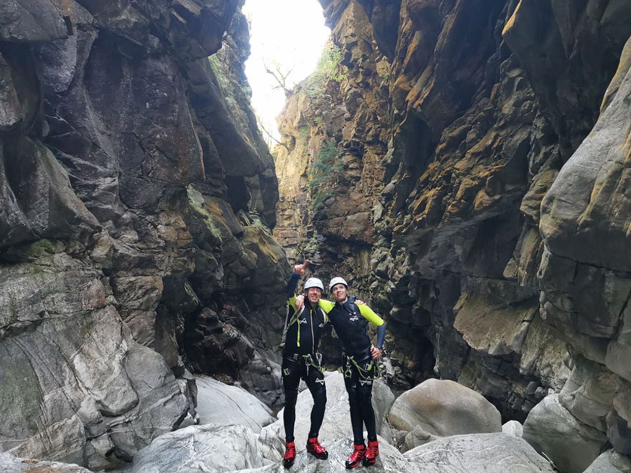 Lodrino Canyoning für Erfahrene ab Cresciano