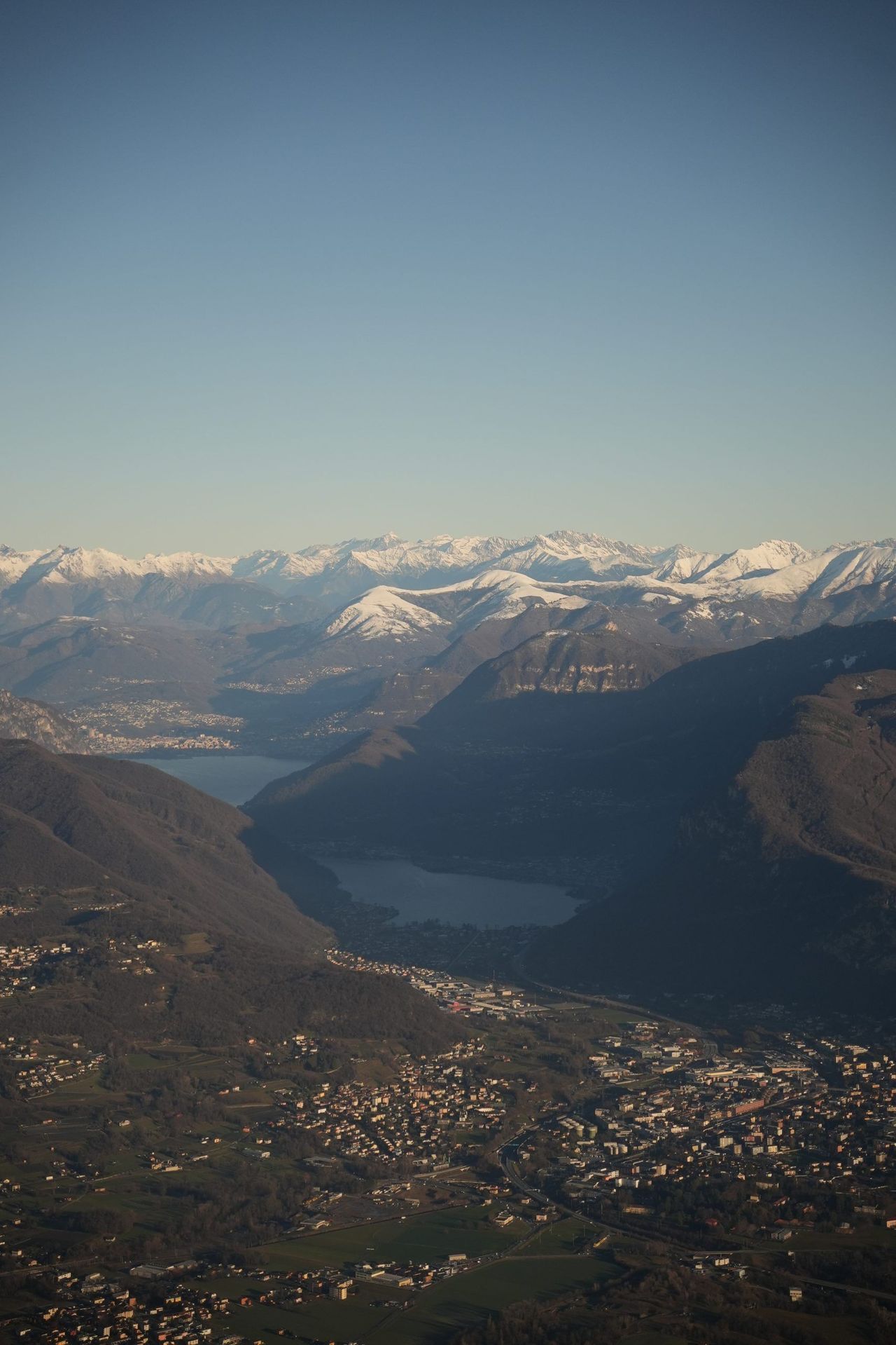 Vol privé en montgolfière au-dessus de Lugano avec brunch dans un grotto