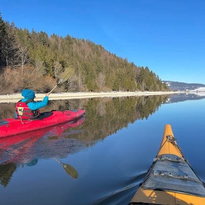 Teambuilding Kajak Tour auf dem Lac de Joux