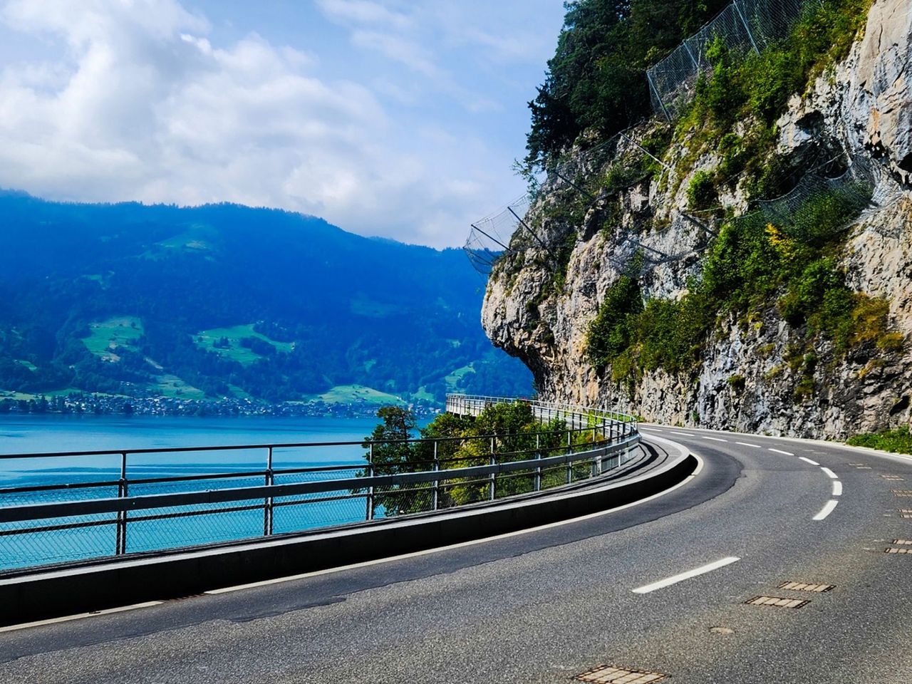 Kulinarische Sightseeing Tour Interlaken mit dem Bus