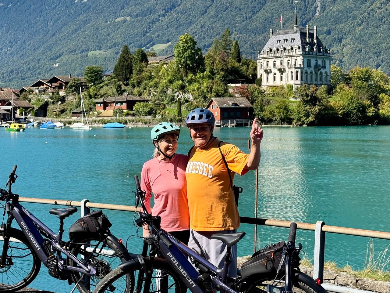 "Iseltwald and Giessbach" - explore Interlaken by e-bike