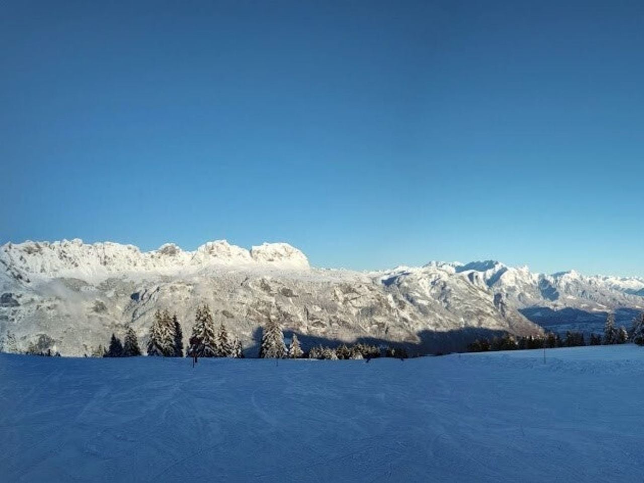 Private Basic Ski Lesson for Adults and Children in Andermatt