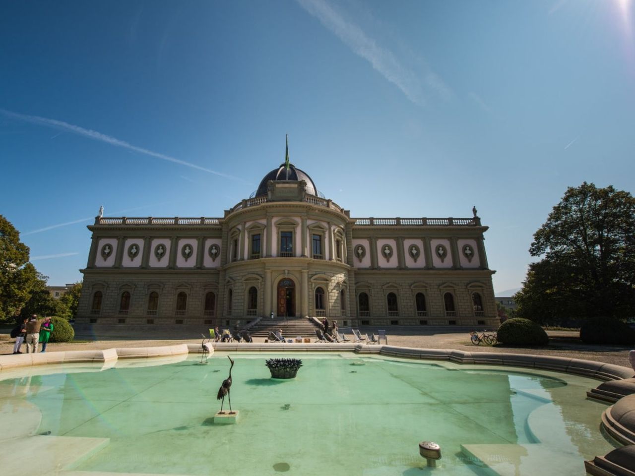 Geneva: City tour by bus and mini-train