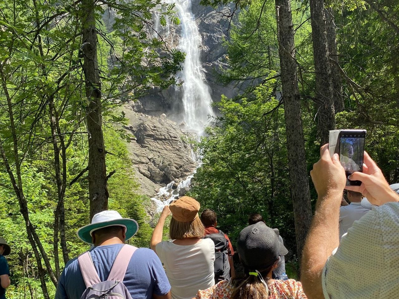 Wasserfalltour rund um die Engstligenfälle