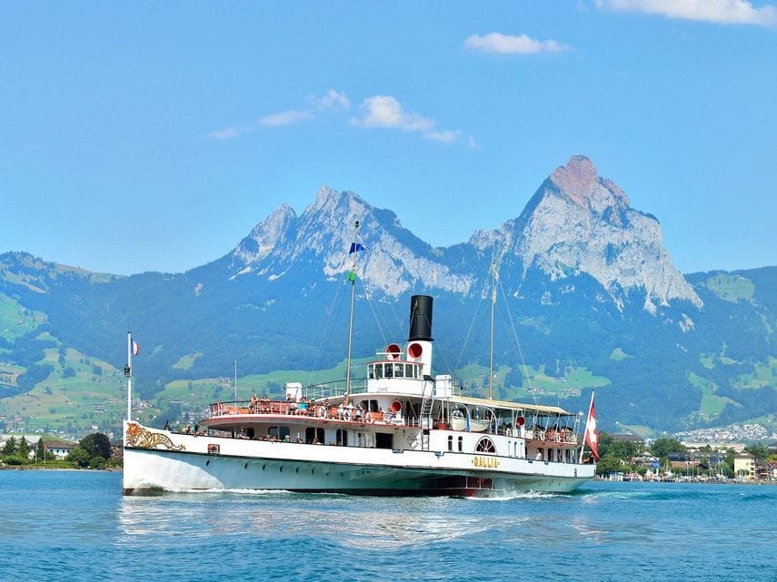 Familie Ausflug Schweiz Dampfschiff Gallia Vierwaldstättersee - SGV