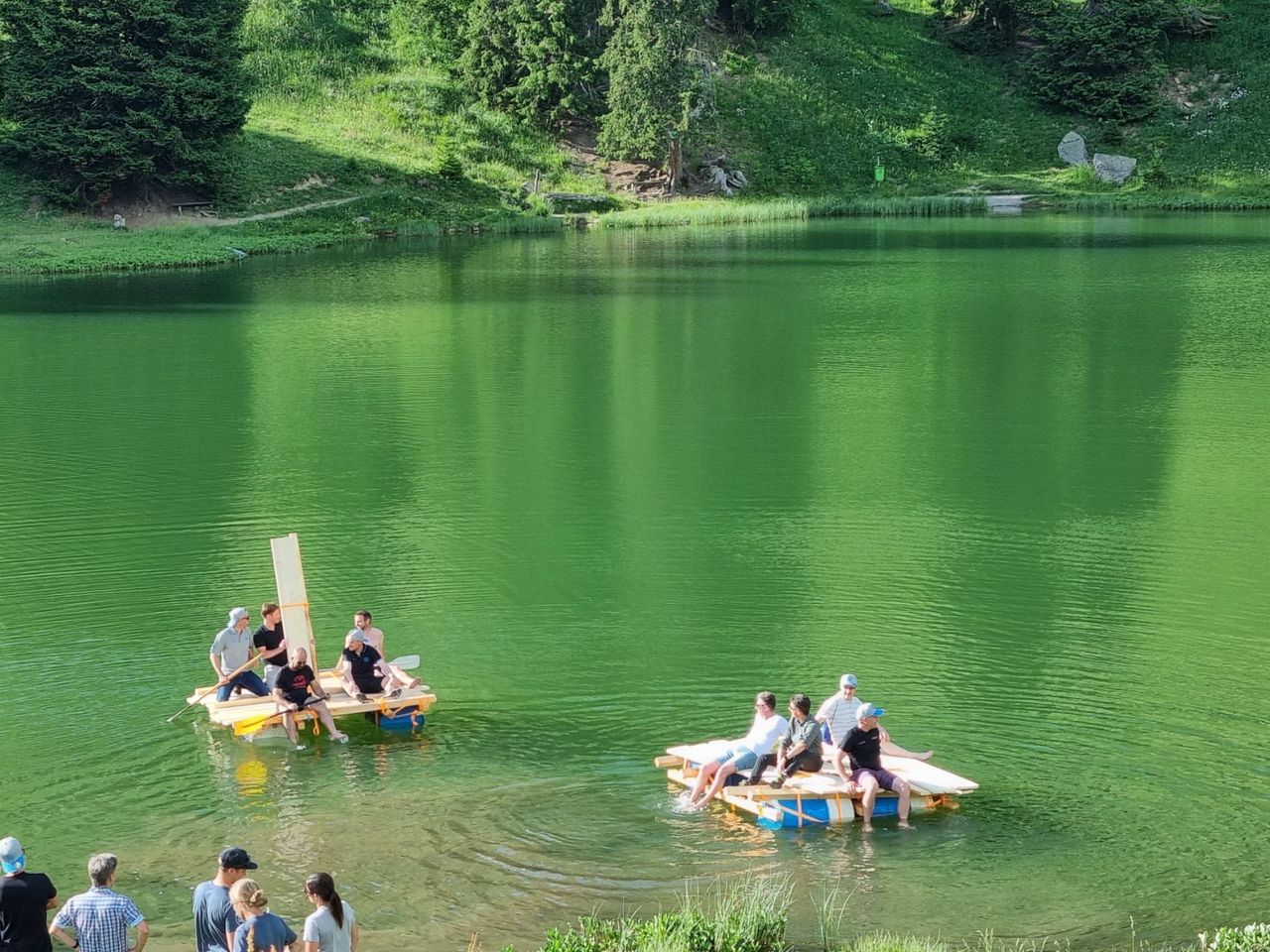 Flossbauen als Team oder Familie in Gstaad und Rougemont