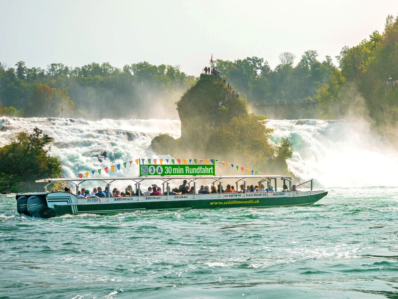 3A 30 Minuten Rundfahrt zum Rheinfall mit dem Schiff