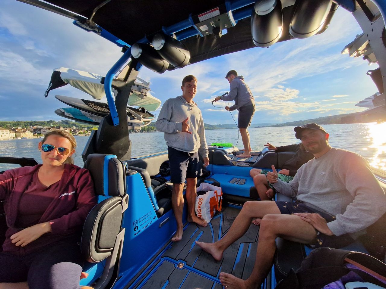 Privates Wakesurfen auf dem Untersee (Bodensee)