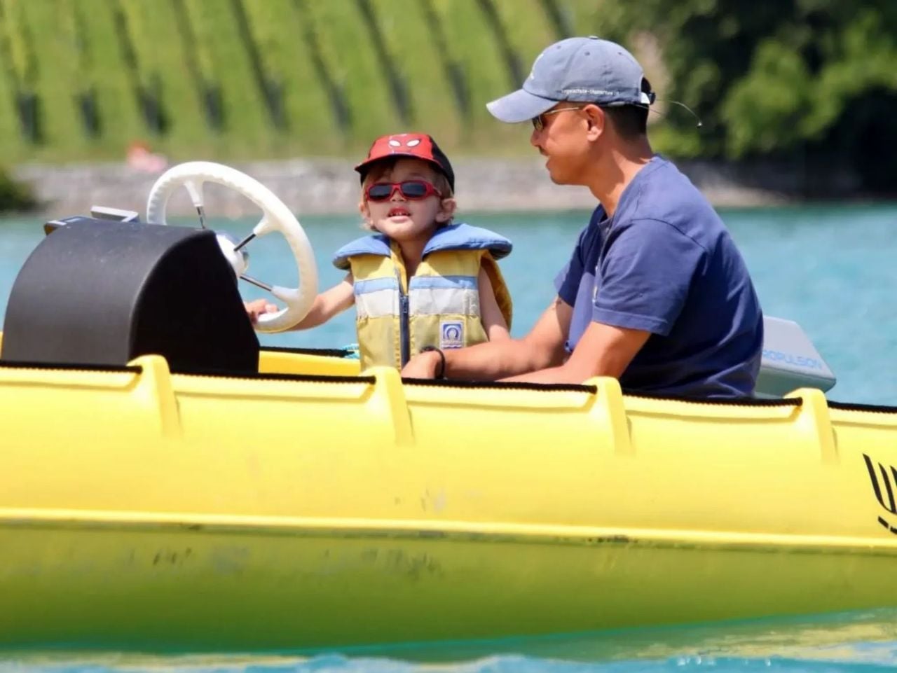 E-Motorboot Miete Thunersee ab Spiez