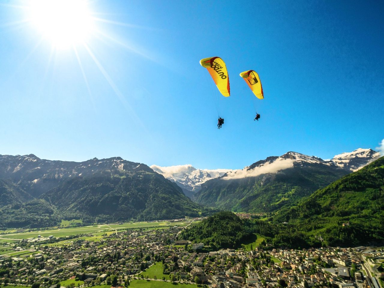 Ab Zürich: Tagesausflug nach Interlaken inkl. Gleitschirmfliegen  