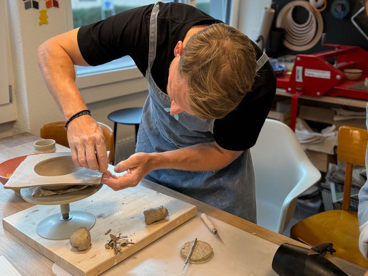 “Handaufbau und freies Gestalten mit Ton”: privater Workshop  in Zürich 