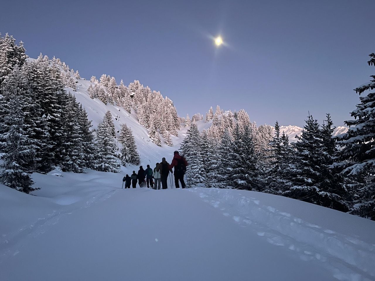 Fondue di luna piena alla Bättmerhitta con ciaspolata facoltativa a Bettmeralp