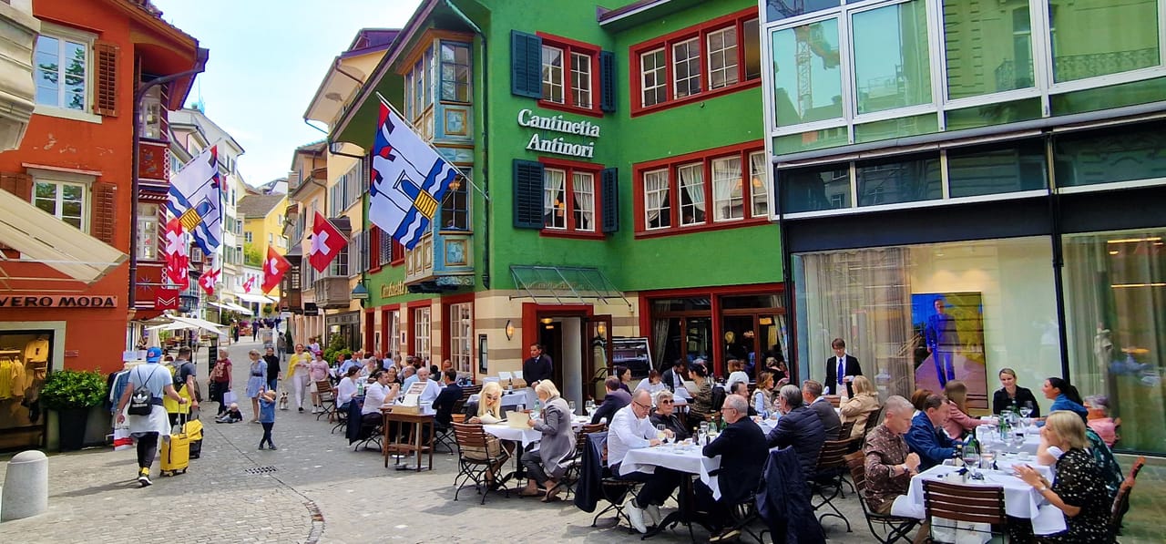 Zurich city tour in an open panorama bus