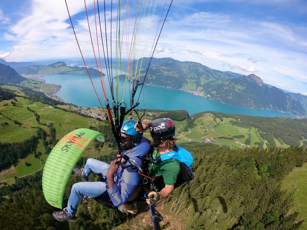Luzern Gleitschirmfliegen Thermikflug