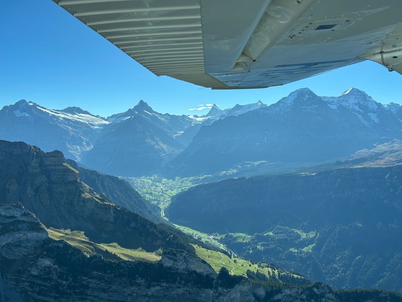 "Alpine Voyage" 90 min Rundflug ab Hausen am Albis