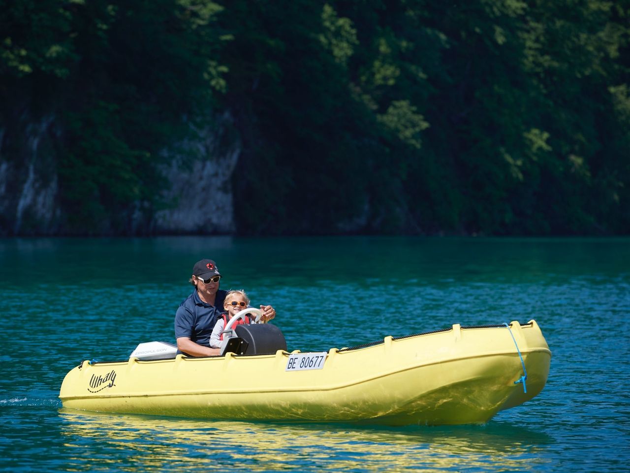 E-Motorboot Miete Thunersee ab Spiez