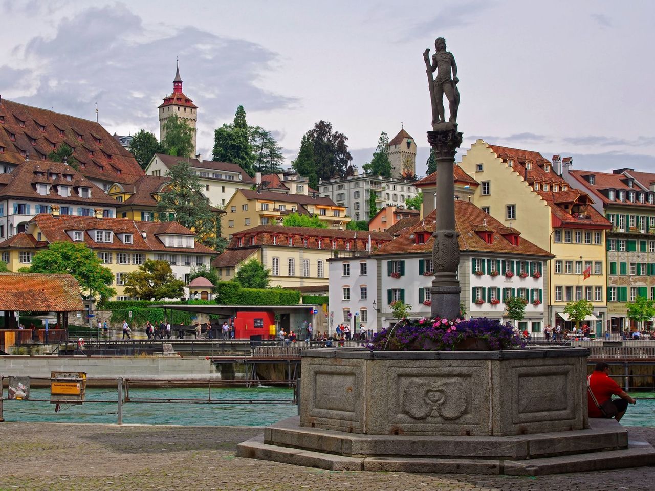 Private day trip to Stanserhorn and Lucerne from Zurich